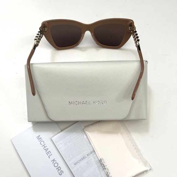 New in Case Original MICHAEL KORS Montecito Sunglasses Butterfly Beige MK2205 - Picture 6 of 12